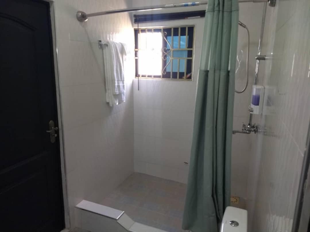 The Winford Boutique Hotel Achimota Taifa Экстерьер фото