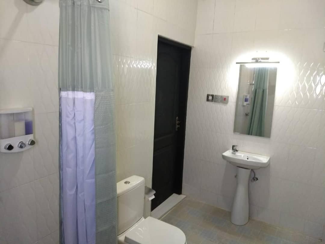 The Winford Boutique Hotel Achimota Taifa Экстерьер фото